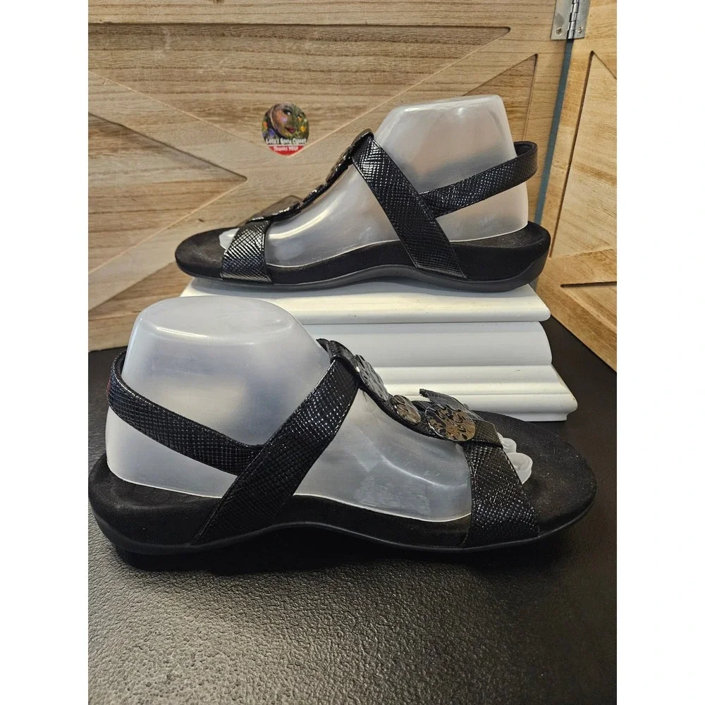 Vionic Slingback Sandals Womens 9.5 Black Farra Metallic Medallion #624